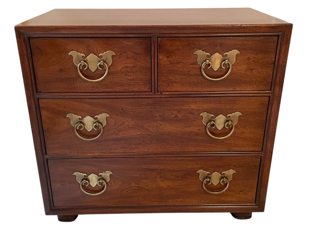 HENREDON CHINOISERIE CHEST OF DRAWERS: \This is a beautiful vintage chest of drawers by the highly regarded American furniture maker Henredon. The piece is crafted in a classic Chinoiserie or Asian-inspired style from a rich-toned wood wit