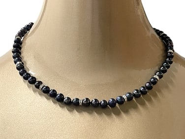 NAVY BLUE PEARL & RHINESTONE NECKLACE