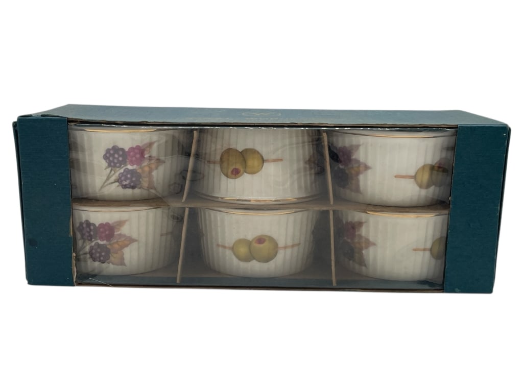 ROYAL WORCESTER PORCELAIN RAMEKINS IN BOX (1 of 5)