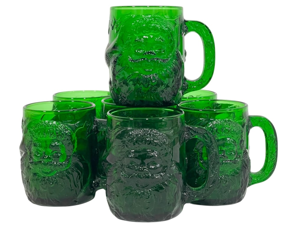 8 VINTAGE GREEN GLASS SANTA MUGS (1 of 7)