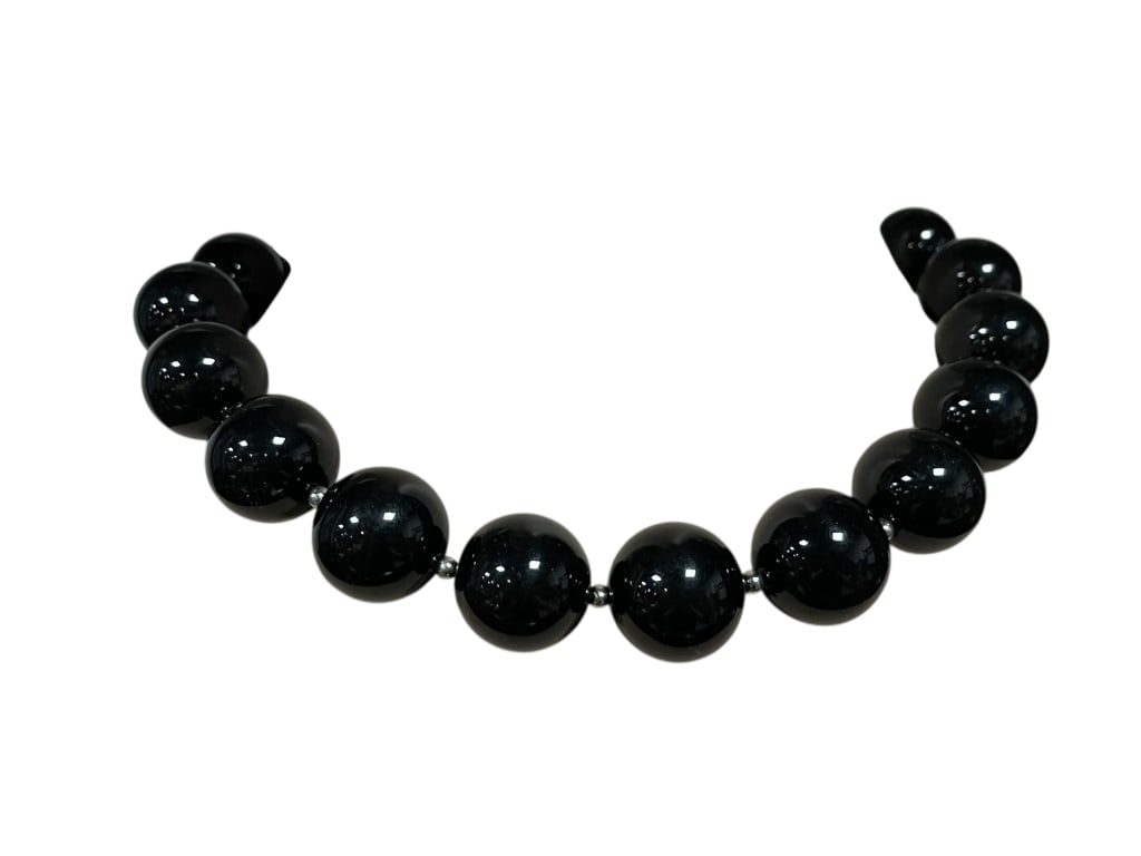 VINTAGE OVERSIZED BLACKSPHERE BEADS NECKLACE: VINTAGE OVERSIZED COSTUME JEWELRY - black beads hand knotted - large round beaads - space between - great condition with good lead chain By bidding on this listing, you understand and agree to be boun