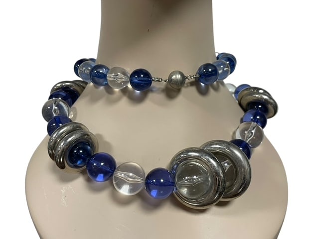 COSTUME BLUE CLEAR LUCITE TUBE BEADS NECKLACE (1 of 11)