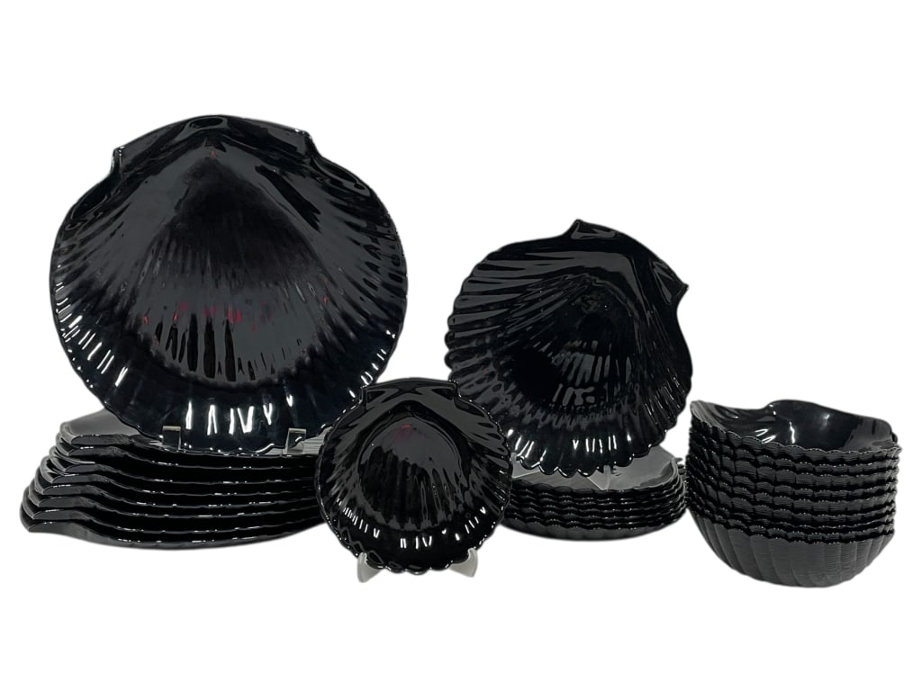 BLACK SHELL-SHAPED DINNERWARE SET 27 PIECES (1 of 9)