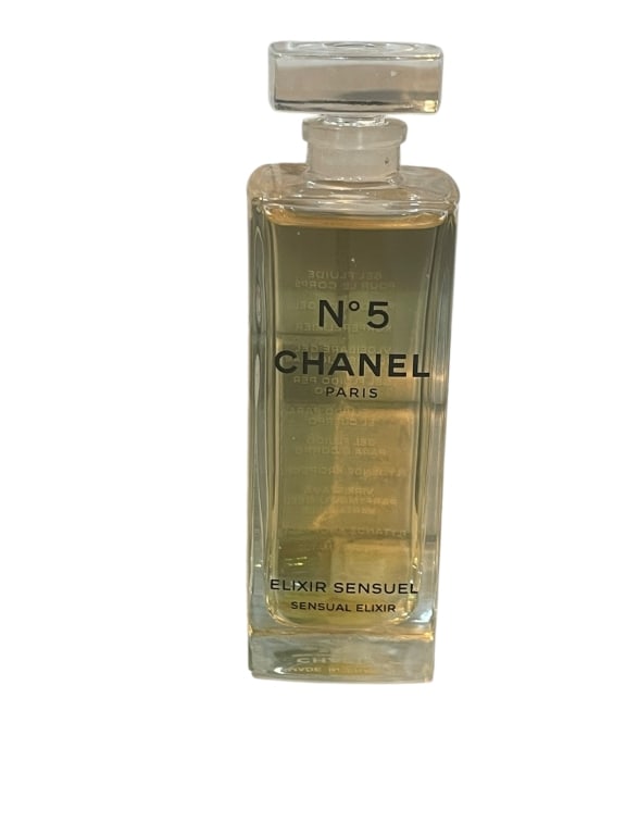 VINTAGE CHANEL NO 5 ELIXIR SENSUEL BODY GEL 1.7 OZ: VINTAGE CHANEL NO 5 ELIXIR SENSUEL FLUID BODY GEL - 1.7 ounces and nearly full - bottle sanitized - a really alluring body gel that feels like a gorgeous body oil - no longer made so you won't find th