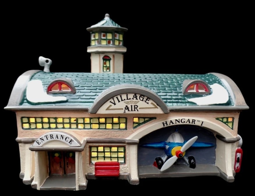 VILLAGE AIR “HANGAR NO. 1?? LIGHTED BUILDING W BOX (1 of 7)