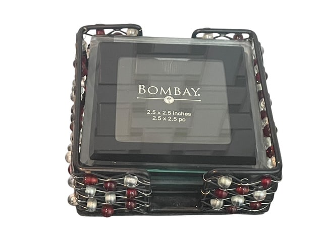 NEW VINTAGE BOMBAY CO GLASS PHOTO COASTERS BEADED: VINTAGE BOMBAY COMPANY PHOTO COASTERS BEADED BOX - Bombay Company - made to slip photos in for a really personal gift - vintage but new and never used! - black glass frames - stunning and classy By bi