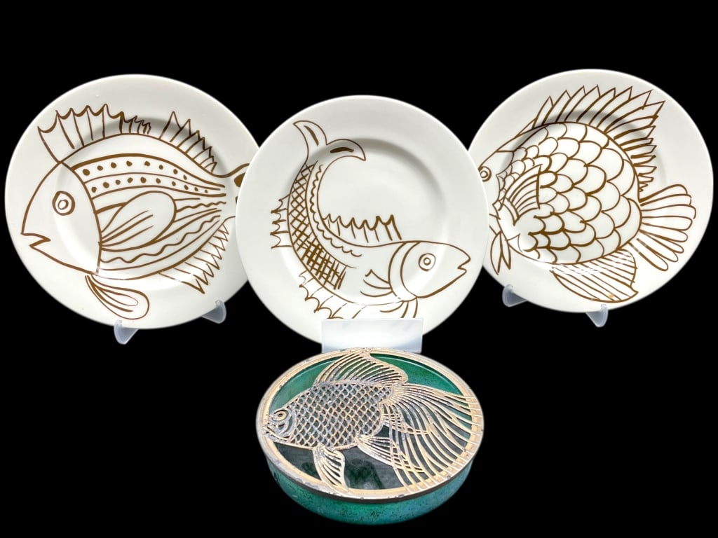 FITZ & FLOYD 1976 FISH DESIGN PLATES W CATCHALL (1 of 9)