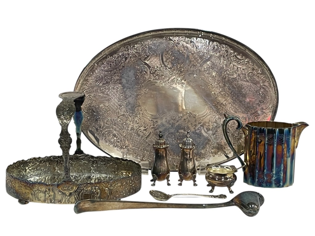 ASSORTED SILVERPLATE COLLECTION 8 PIECES (1 of 9)