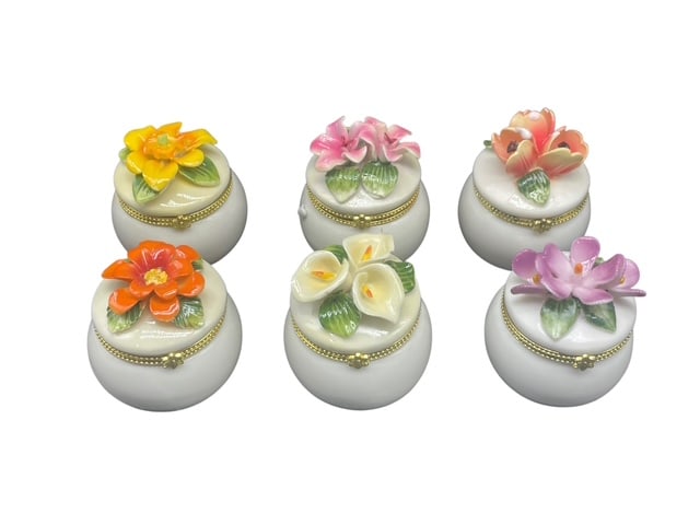 LOT OF 6 LIMOGES STYLE CAPODIMONTE FLOWER BOXES (1 of 6)