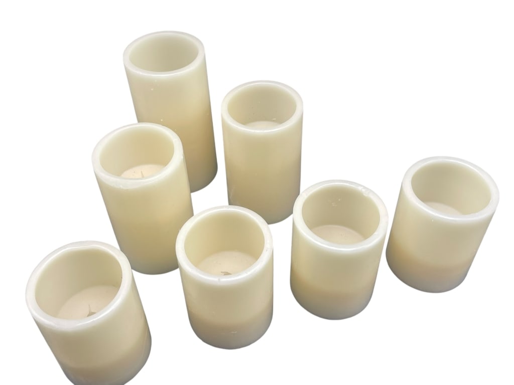 LOT OF 7 FAUX GLOW MANTLE CANDLES TAKES BATTERIES: 7 TOTAL FAUX GLOW SAFETY CANDLES FOR HOLIDAY DECORATING - 4" 5" and 6" in height - works with batteries - in very good preowned condition DOLCE AND GABBANA LACE COVERED SUNGLASS CASE - excellent condi