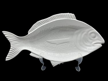VINTAGE RCELAIN FISH FORM PLATTER 21"