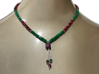 GREEN & RED GEMSTONE BEAD NECKLACE W PENDANT
