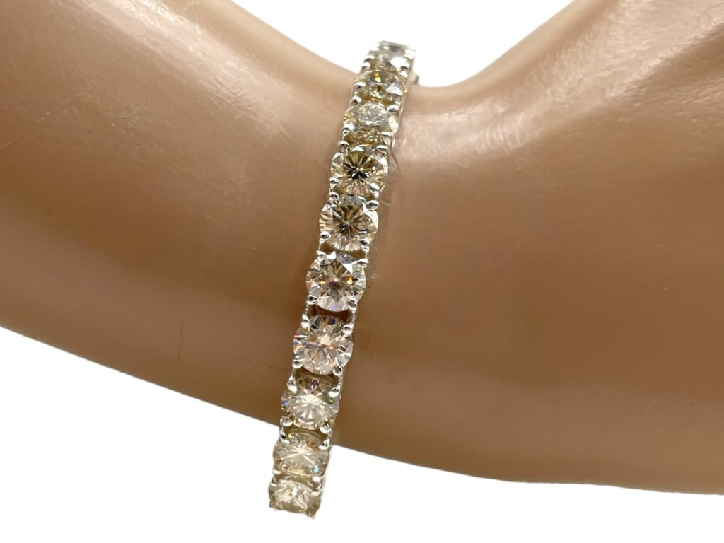 STERLING ROUND-CUT CUBIC ZIRCONIA BRACELET 12G (1 of 7)