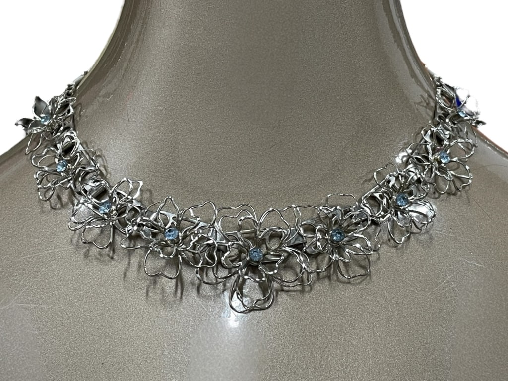 SILVERTONE FLORAL NECKLACE WITH BLUE RHINESTONES (1 of 4)