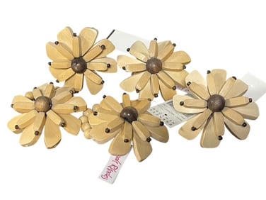 DEBORAH RHODES DESIGNER WOOD FLOWER NAPKINHOLDERS