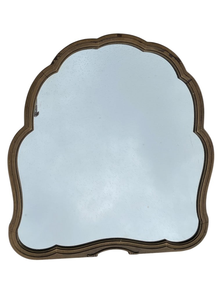 MID-CENTURY STYLE SCALLOPED OVAL WALL MIRROR 37" (1 of 3)