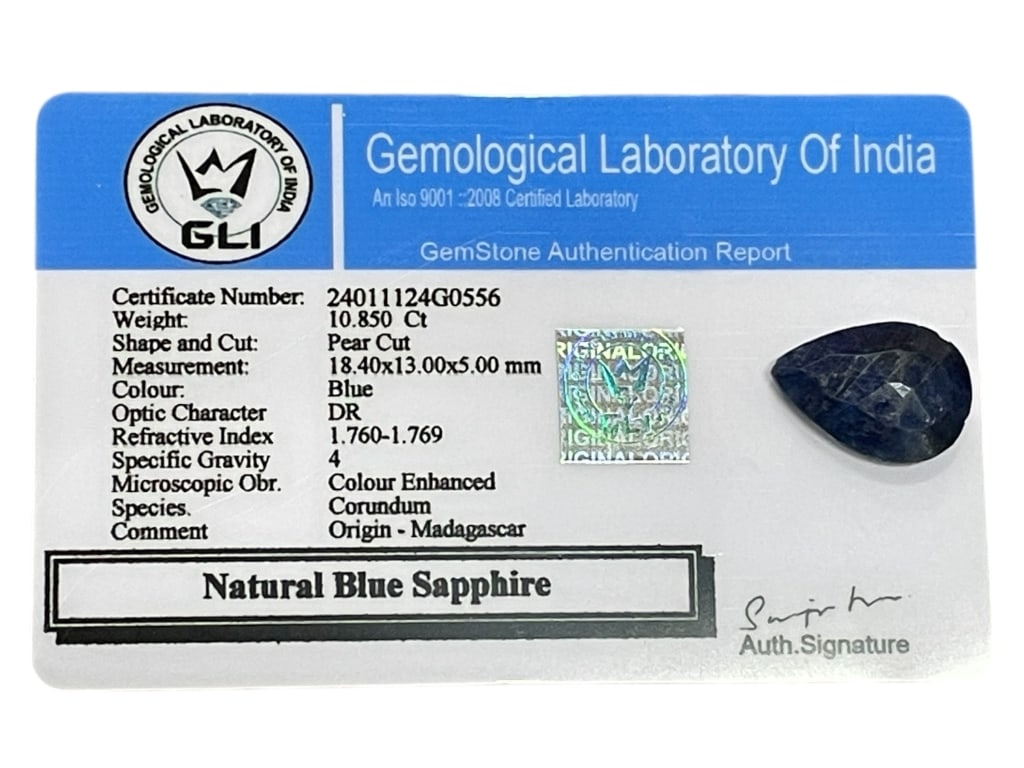 NATURAL BLUE SAPPHIRE PEAR CUT GEMSTONE (1 of 2)