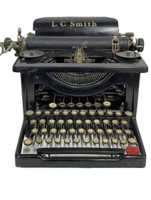 ANTIQUE L.C. SMITH MANUAL TYPEWRITER