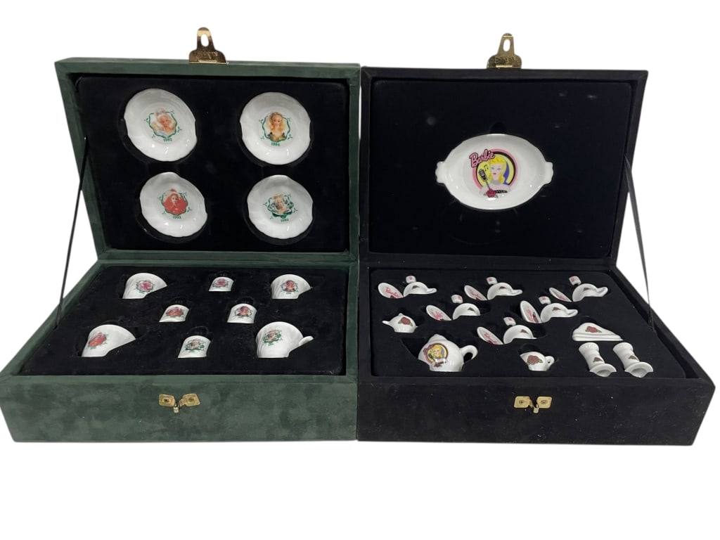 2 BARBIE CHILTON GLOBE HOLIDAY CHINA MINI TEA SETS (1 of 9)