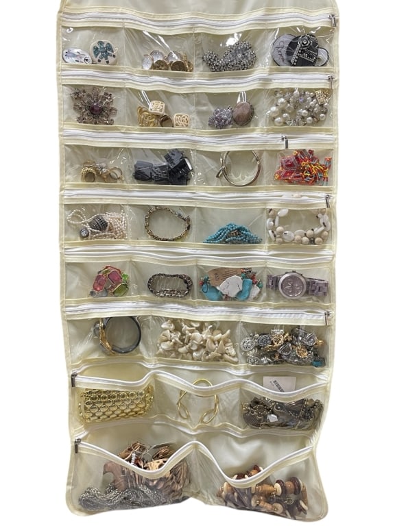 LOT OF VINTAGE AND COSTUME JEWELRY (1 of 4)