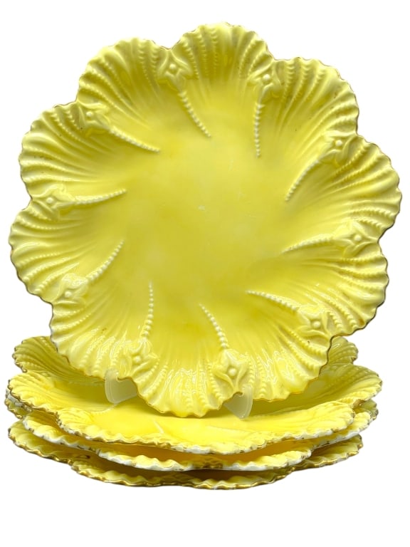 4 COALPORT ANTIQUE YELLOW SHELL-FORM PLATES 8.5" (1 of 6)