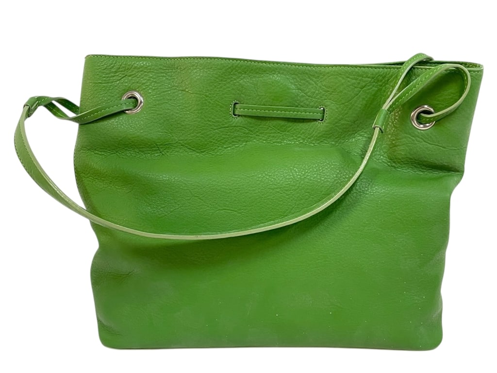 TALBOTS GENUINE LEATHER GREEN HANDBAG: TALBOTS GENUINE LEATHER GREEN HANDBAG -Good pre owned condition, see photos -Approx 9.5"h x 10.5"w x 3.5"d -The bag features a minimalist drawstring-style top with silver-tone grommets, an adjustable