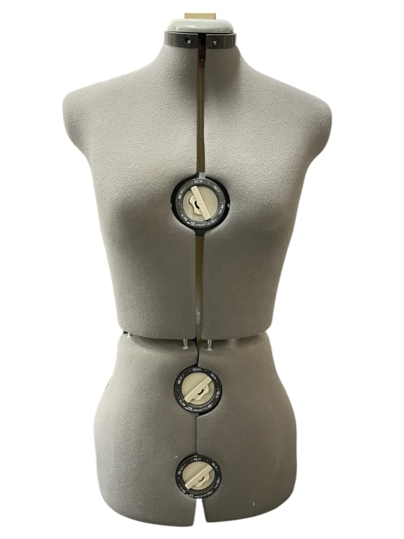 ADJUSTABLE FEMALE DRESS FORM / TAILOR’S MANNEQUIN (1 of 5)