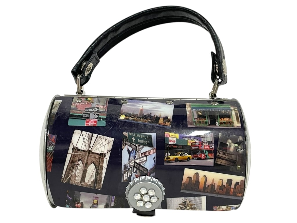 NEW YORK CITY PHOTO COLLAGE BARREL HANDBAG: NEW YORK CITY PHOTO COLLAGE BARREL HANDBAG WITH RHINESTONE ACCENT -Very good pre owned condition -Approx 4"h x 6"w -This unique barrel-shaped handbag features a glossy photo-collage exterior showcasin