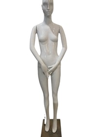 6 FT FEMALE DISPLAY MANNEQUIN WITH BASE