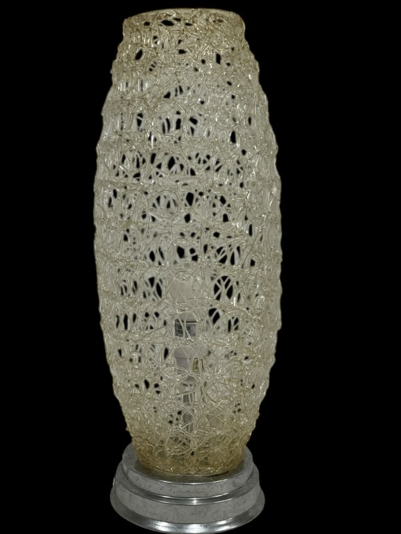 MID-CENTURY CLEAR SPAGHETTI LUCITE TABLE LAMP: MID-CENTURY CLEAR SPAGHETTI LUCITE TABLE LAMP -This striking Mid-Century Modern clear “spaghetti” Lucite table lamp features an intricately woven acrylic body that diffuses light beautifully,