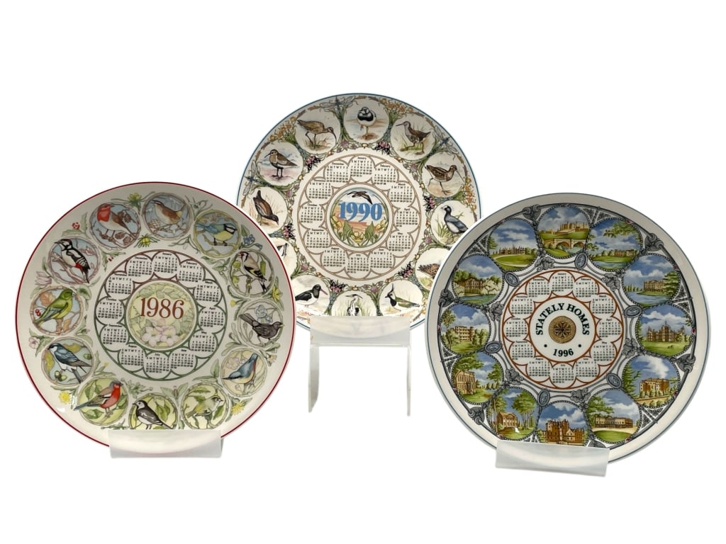 3 WEDGWOOD CALENDAR PLATES, 1986, 1990 & 1996 (1 of 9)