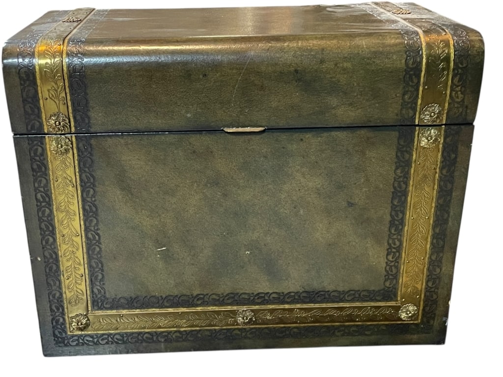 VINTAGE MAITLAND SMITH CAMPAIGN STYLE STORAGE BOX (1 of 9)