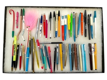 LARGE LOT OF VINTAGE & RETRO PENS