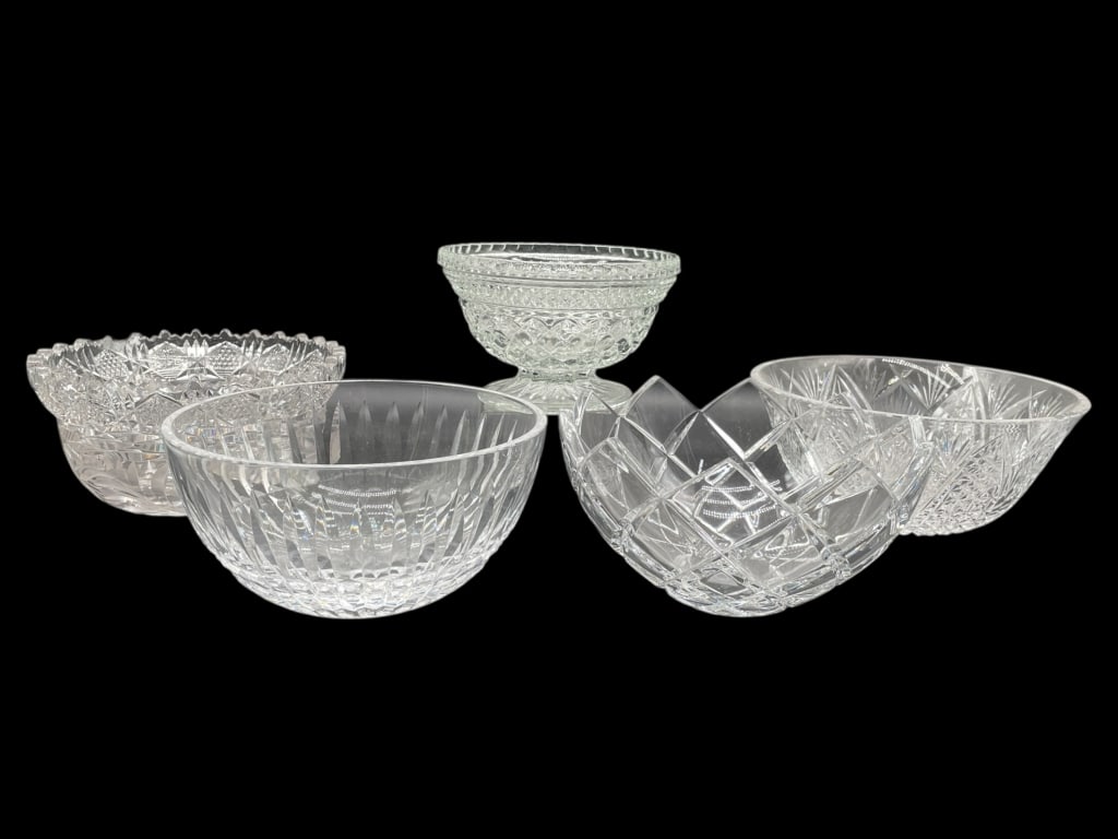 GROUP OF FIVE CUT CRYSTAL AND PRESSED GLASS BOWLS: GROUP OF FIVE CUT CRYSTAL AND PRESSED GLASS BOWLS -Very good pre owned condition -5 bowls -Elegant mixed group of five cut crystal and pressed glass serving bowls in assorted patterns and forms. Inclu