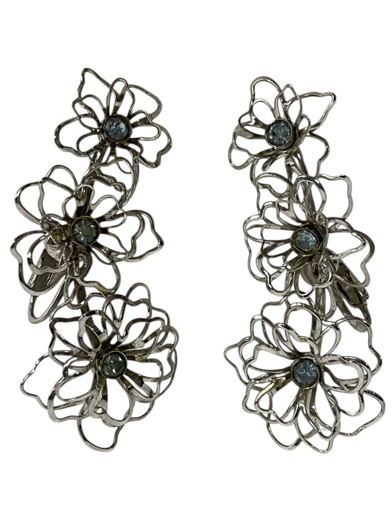 SILVERTONE FLORAL CLIP EARRINGS W BLUE RHINESTONES (1 of 5)