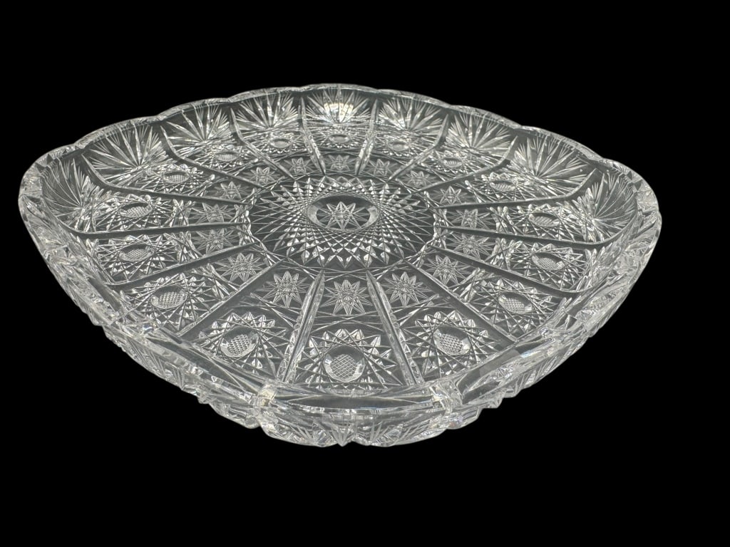 HEAVY PRESSED CUT GLASS SERVING PLATE (1 of 4)