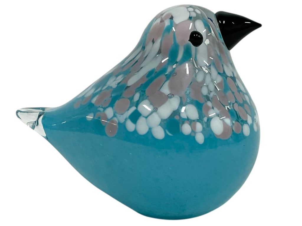 MURANO STYLE BLUE MULTI-TONE BIRD FIGURINE 6": MURANO STYLE BLUE MULTI-TONE BIRD FIGURINE 6" -Very good pre owned condition -Approx 5"h x 6"w -This charming hand blown art glass bird figurine features a vibrant turquoise blue body with splashes of