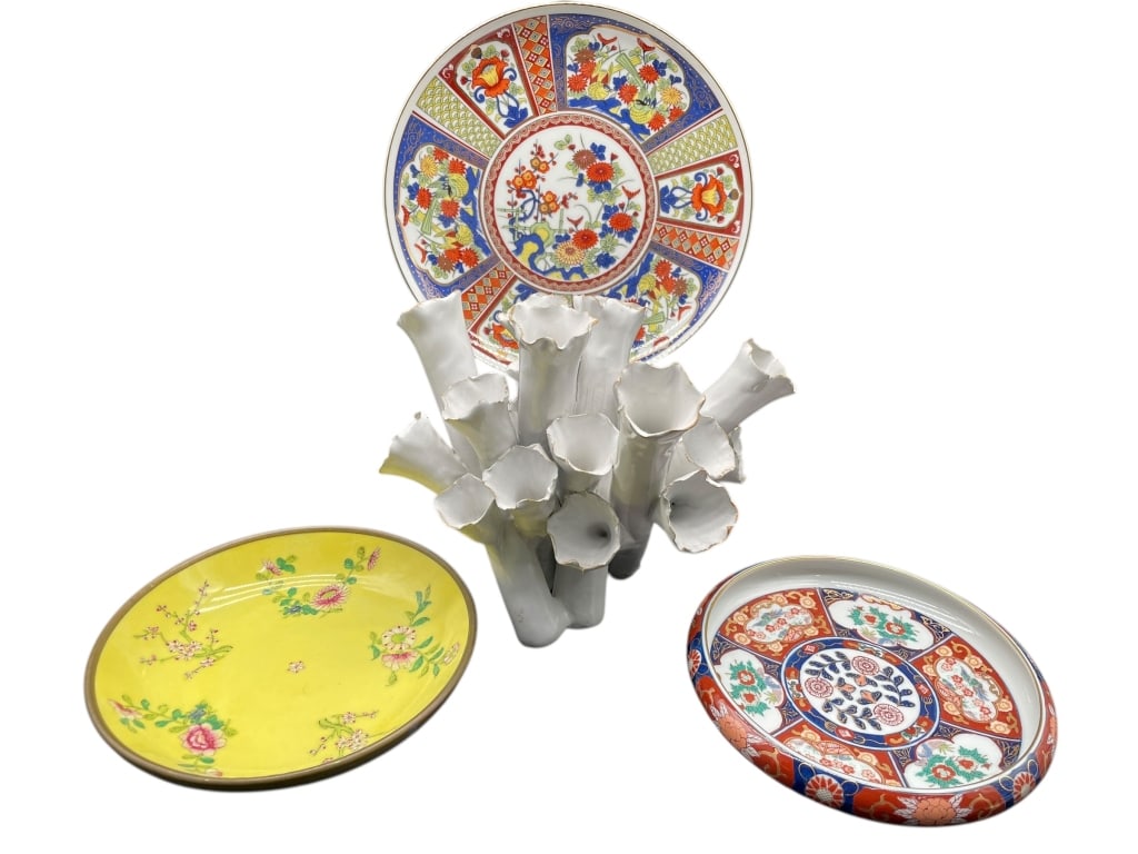 ASIAN & DECORATIVE ACCENT GROUP INCLUDING IMARI (1 of 2)