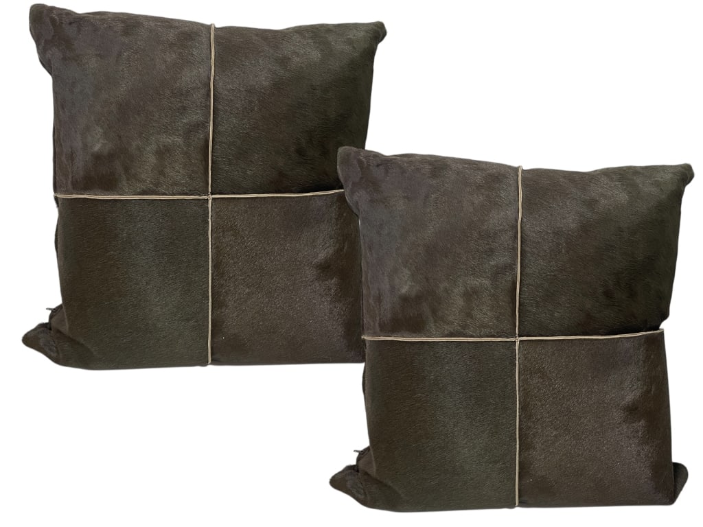 LUXURY HAIR-ON HIDE DECORATIVE THROW PILLOWS 22": PAIR OF LUXURY HAIR-ON HIDE DECORATIVE THROW PILLOWS -Very good pre owned condition -Pair of pillows approx 22" each -This stylish pair of decorative throw pillows features rich, dark brown hair-on hi