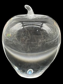 TIFFANY & CO. CRYSTAL APPLE PAPERWEIGHT 4"