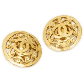 CHANEL CC ROUND CLIP ON EARRINGS