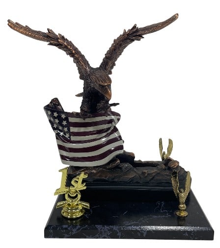 EAGLE SCULPTURE WITH AMERICAN FLAG ON BASE 11" (1 of 3)