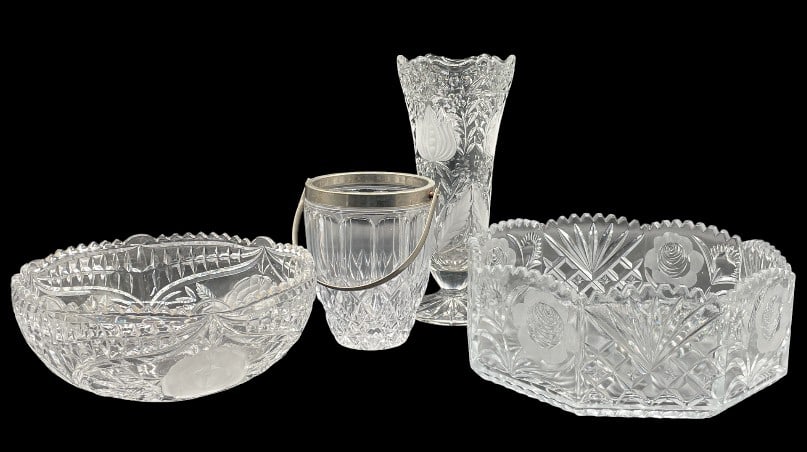 GROUP OF CUT CRYSTAL TABLEWARE & DECORATIVE GLASS (1 of 6)