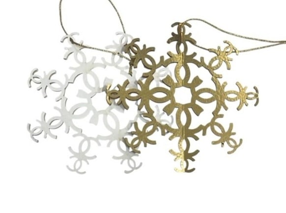 NEW CHANEL GIFT 3D GOLD WHITE SNOWFLAKE ORNAMENT - 4