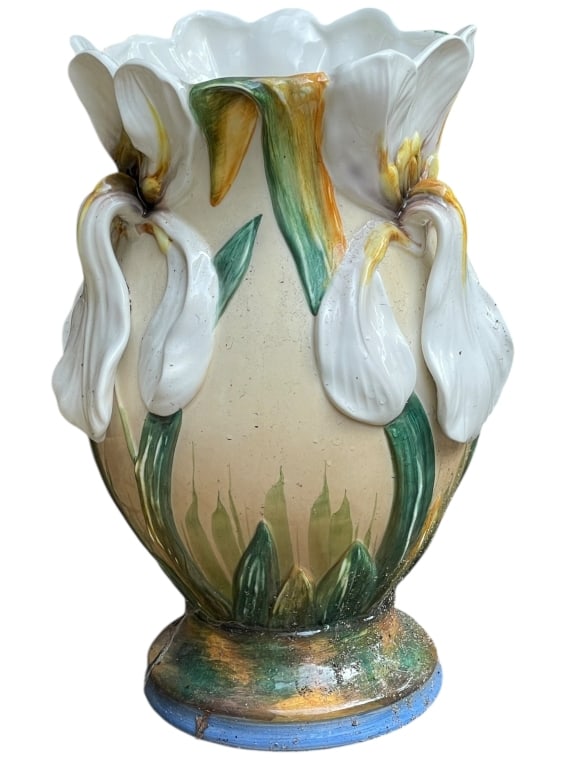 VINTAGE MAJOLICA IRIS VASE MARKED CLEMENT (1 of 4)