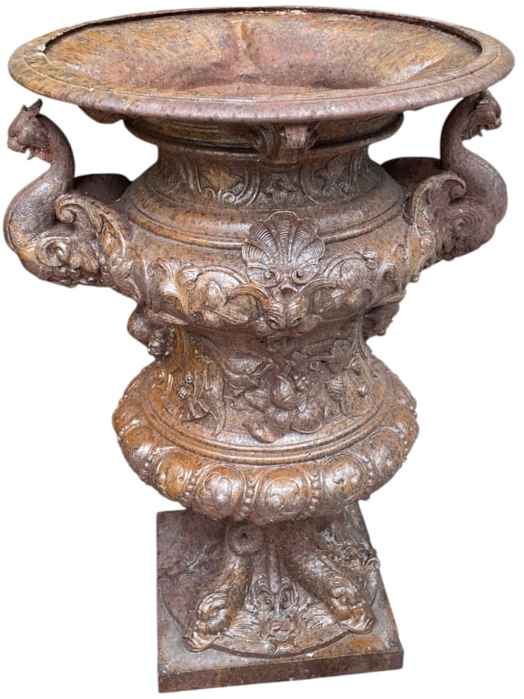 ORNATE CAST IRON GARDEN URN W SHELL MOTIF 26" (1 of 4)