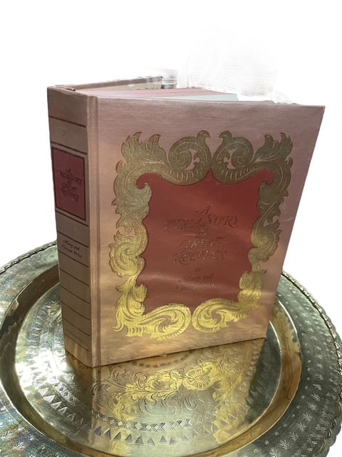 A TREASURY OF GREAT RECIPES HARDBACK FIRST EDITION (1 of 7)