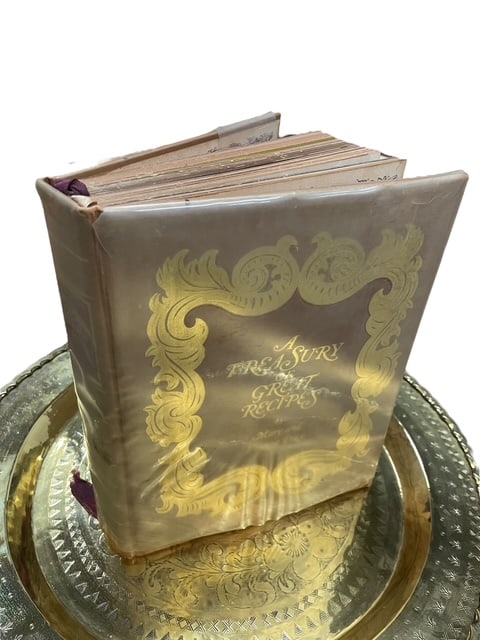 A TREASURY OF GREAT RECIPES HARDBACK FIRST EDITION (1 of 8)