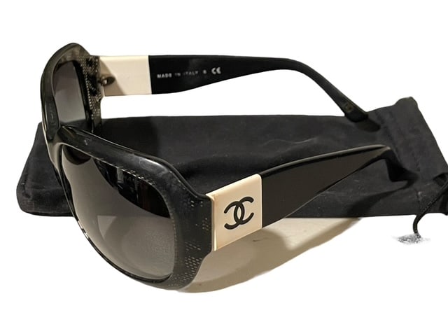 CHANEL LUXURY LACE WHITE CC LOGO SIDE SUNGLASSES (1 of 11)