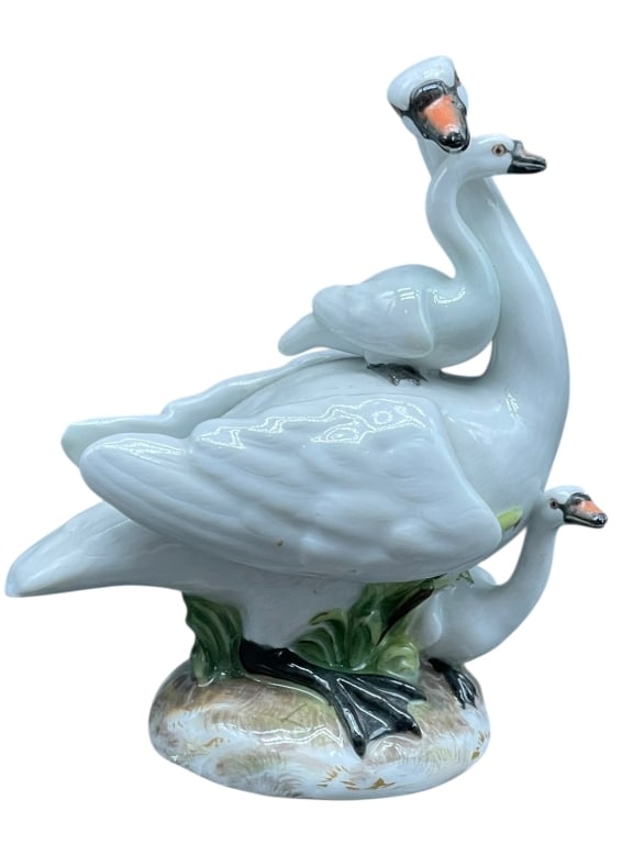 MEISSEN PORCELAIN FIGURE OF SWAN MOTHER 5" (1 of 6)